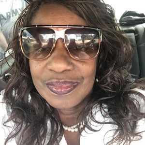 Meet your Posher, Eva